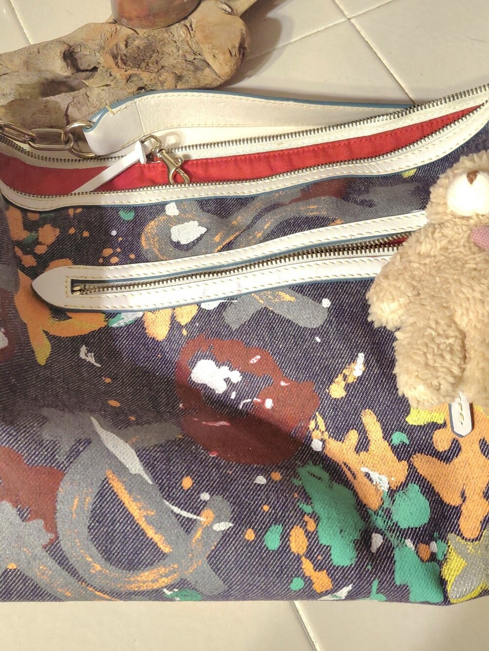 Dooney & Bourke Shoulder Bag Graffiti Paint-Splash Canvas  with White Trim - Picture 5 of 15